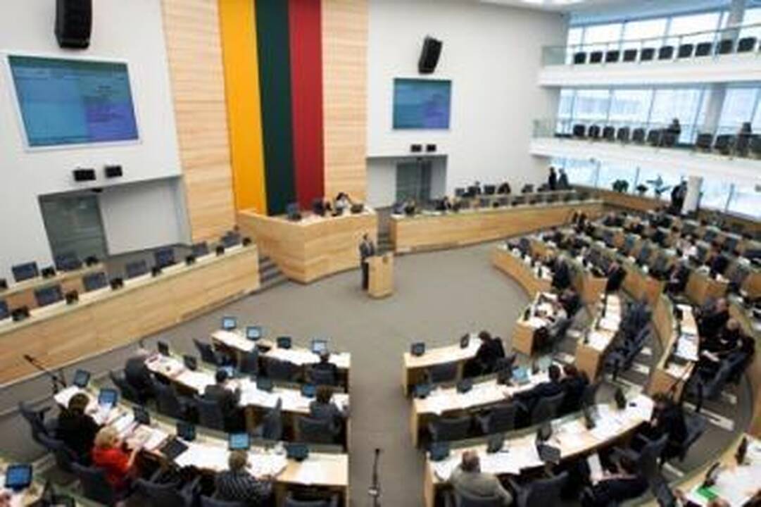 Valstybės biudžeto projektas pradėtas narstyti Seime