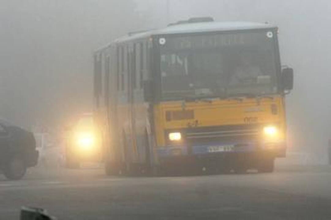 Seimas nenaikina transporto lengvatų kaimo mokytojams