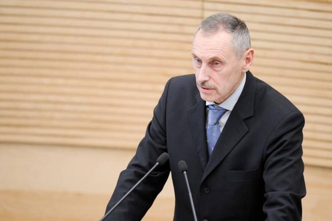 Speciali Seimo komisija nesiūlo balsuoti dėl nepasitikėjimo energetikos ministru