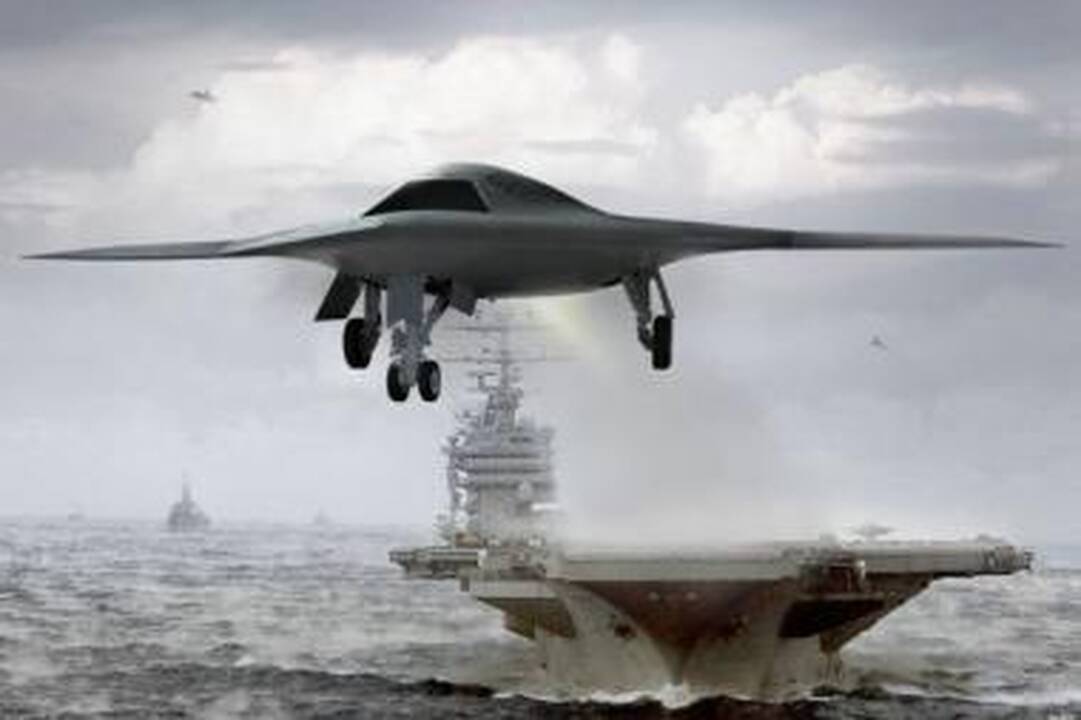 Autonominis bepilotis X-47B naikintuvas bus valdomas tik spragtelėjimais pele?
