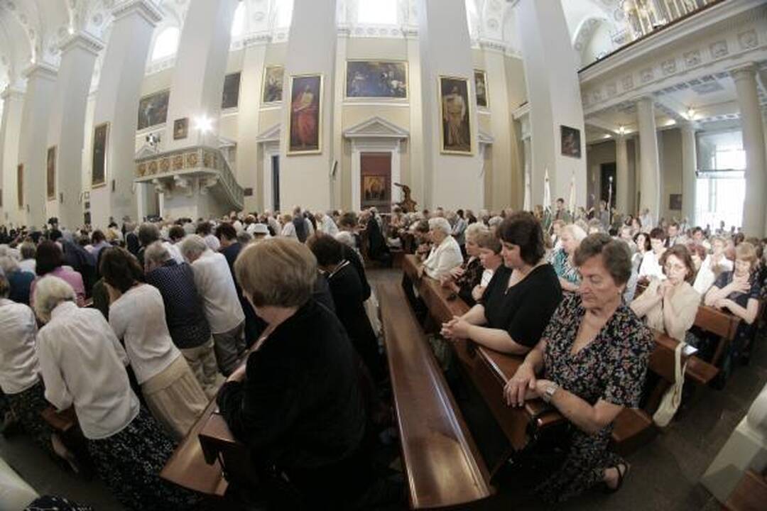 Arkikatedroje su A.Brazausku Lietuva atsisveikino malda