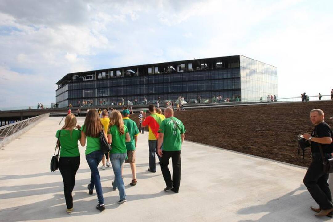 Tūkstančiai kauniečių traukė į "Žalgirio" areną