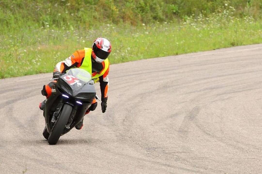 Motociklininkai vairavimo įgūdžius galės pasitikrinti trasoje