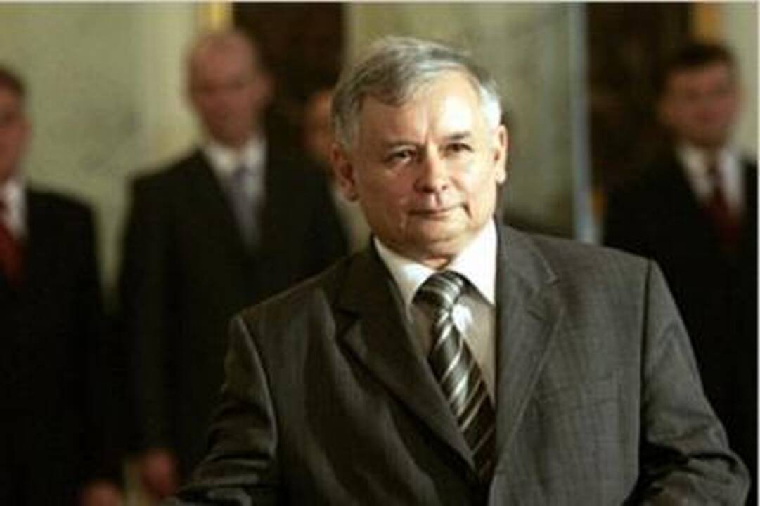 J.Kaczynskis kelia savo kandidatūrą į Lenkijos prezidento postą