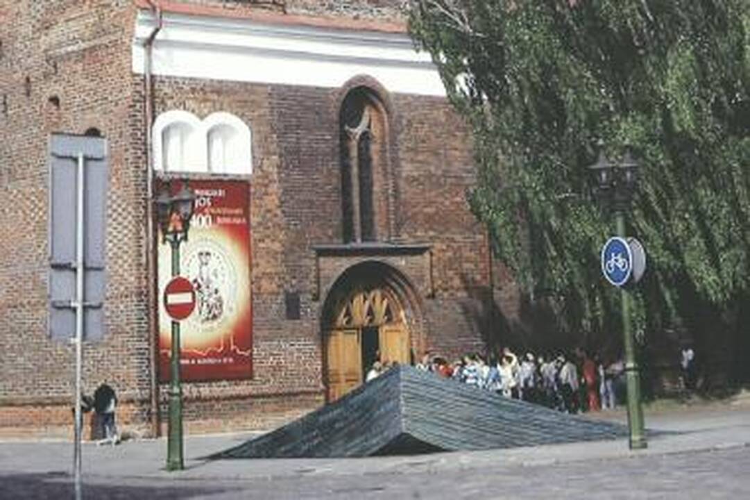Paminklų prie Rotušės jau per daug? 