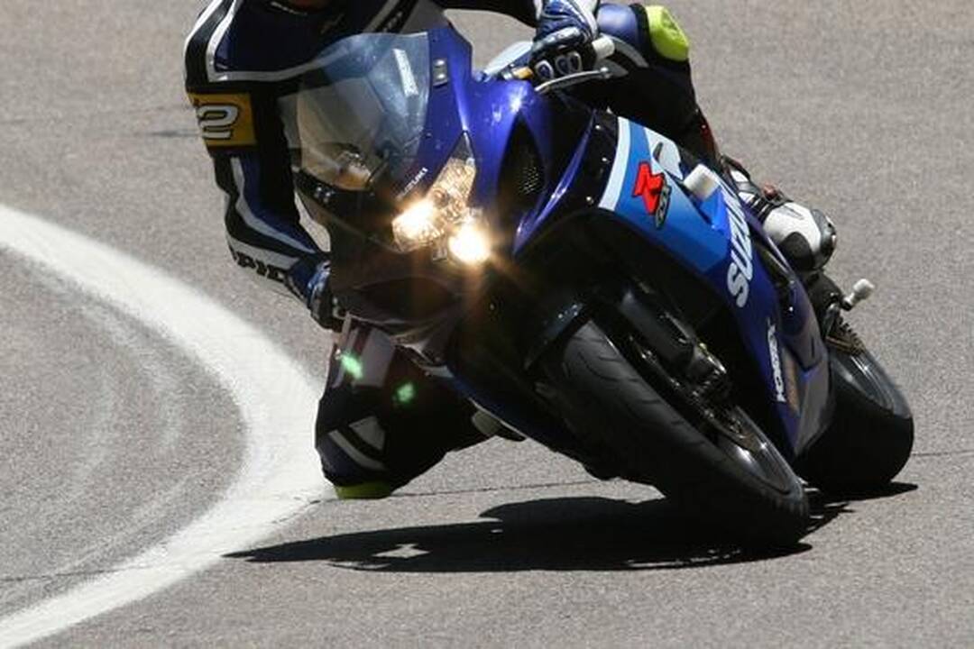 Ne visi motociklininkai turės keisti vairuotojo pažymėjimus
