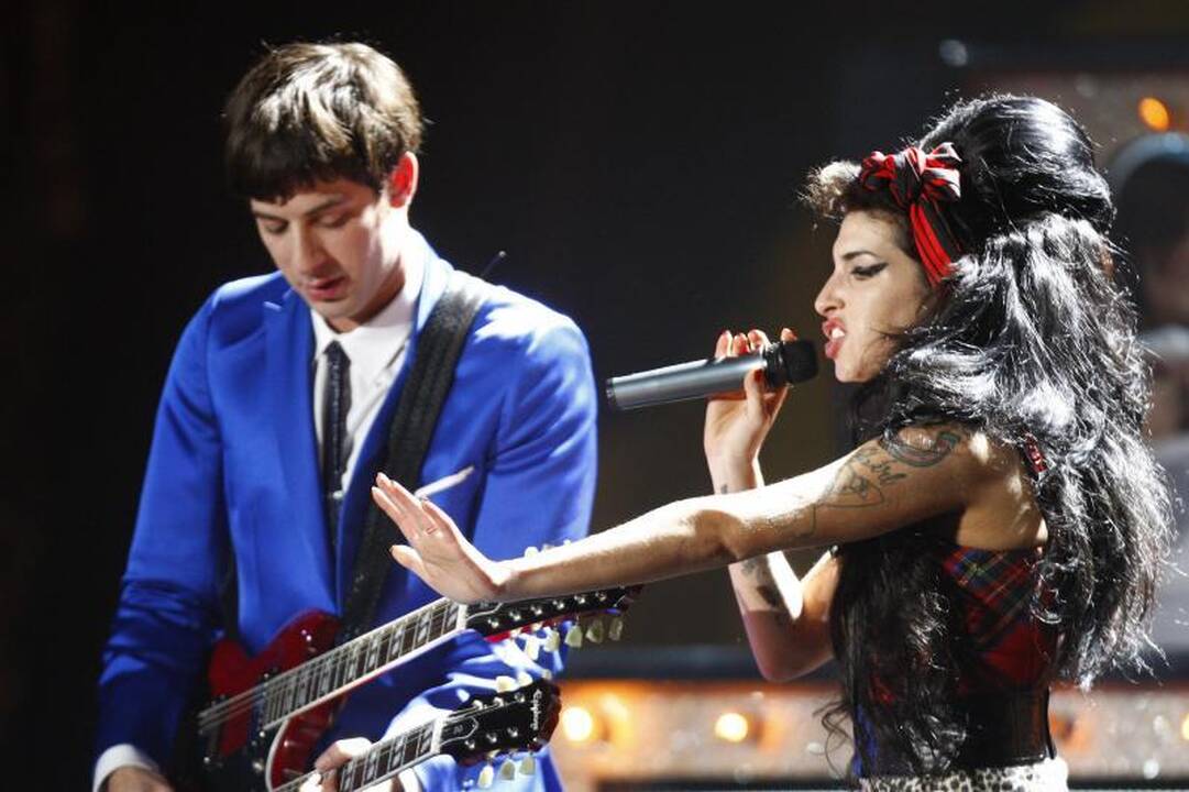 Gerbėjai gedi Amy Winehouse