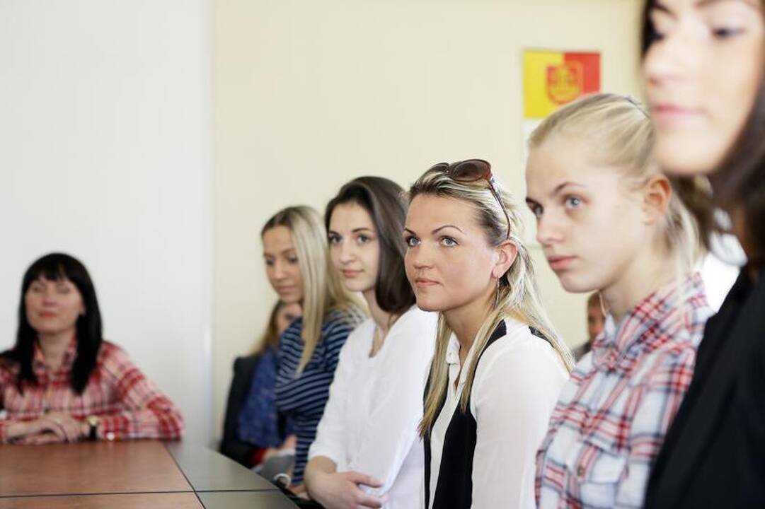 „Fortūnos“ krepšininkėms – miesto vadovų gėlės
