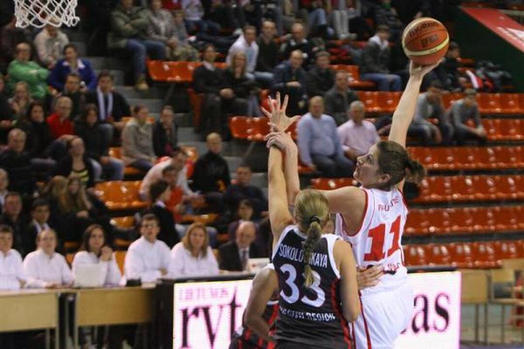 „Viči-Aisčių“ krepšininkės įveikė Eurolygos čempiones