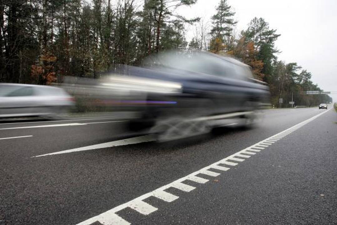 Vilnius–Kaunas: lietuviškomis dešromis grįsta magistralė