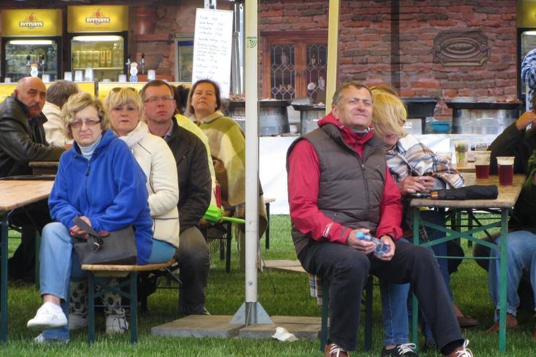 Neringa paskelbė vasaros         pradžią