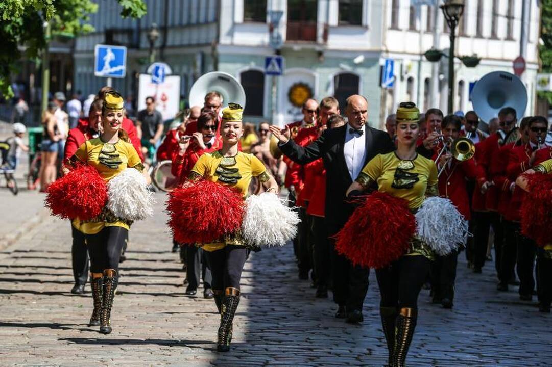 Kauno šventę pradėjo pučiamųjų festivalis