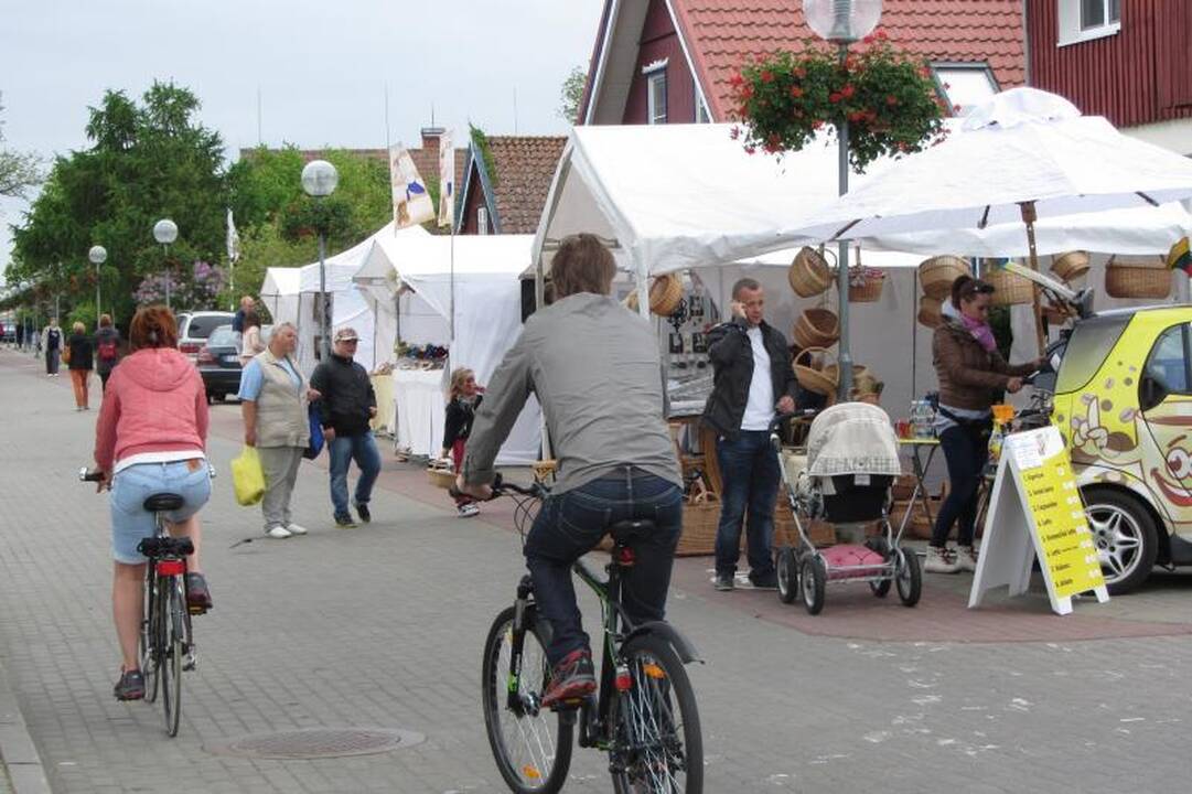 Neringa paskelbė vasaros         pradžią