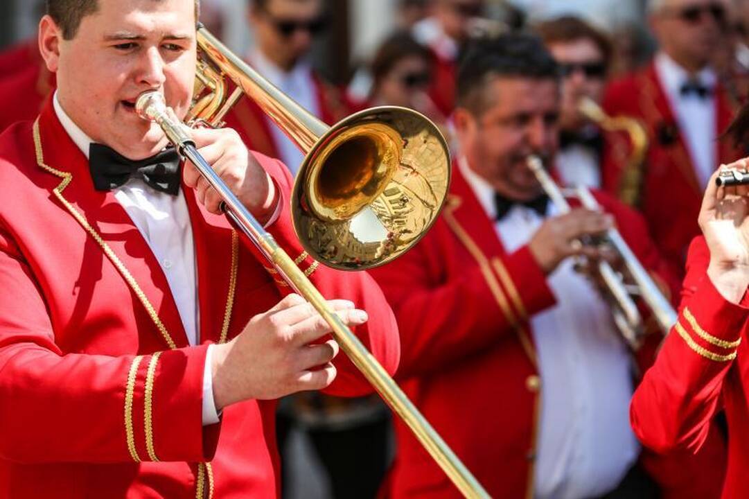 Kauno šventę pradėjo pučiamųjų festivalis