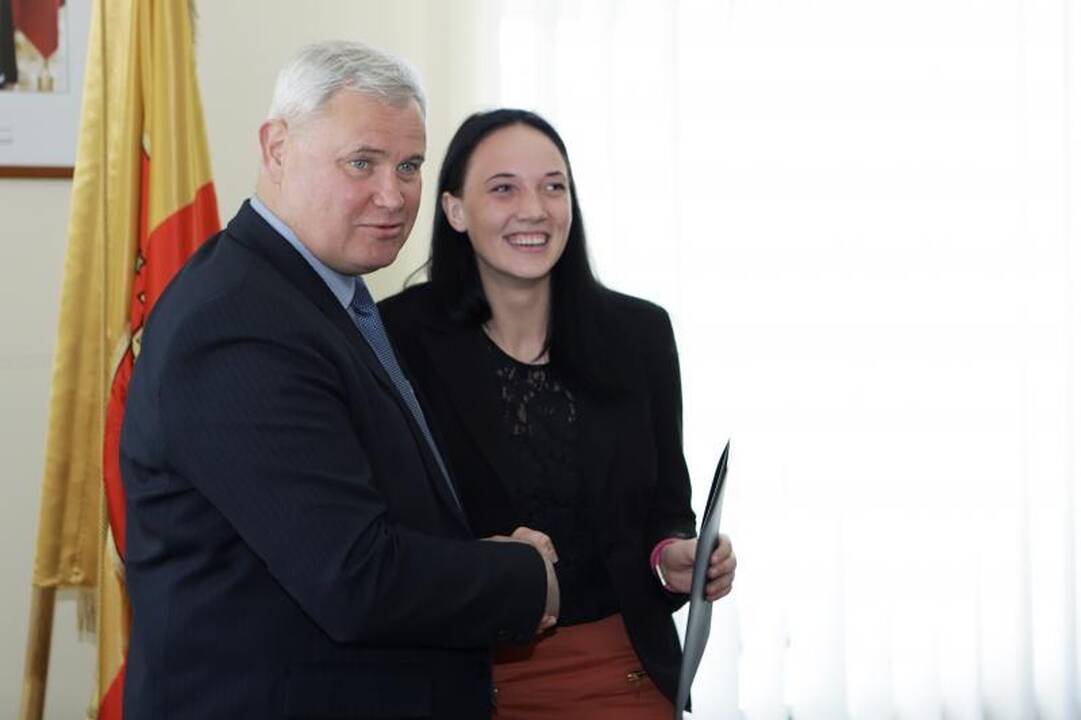„Fortūnos“ krepšininkėms – miesto vadovų gėlės