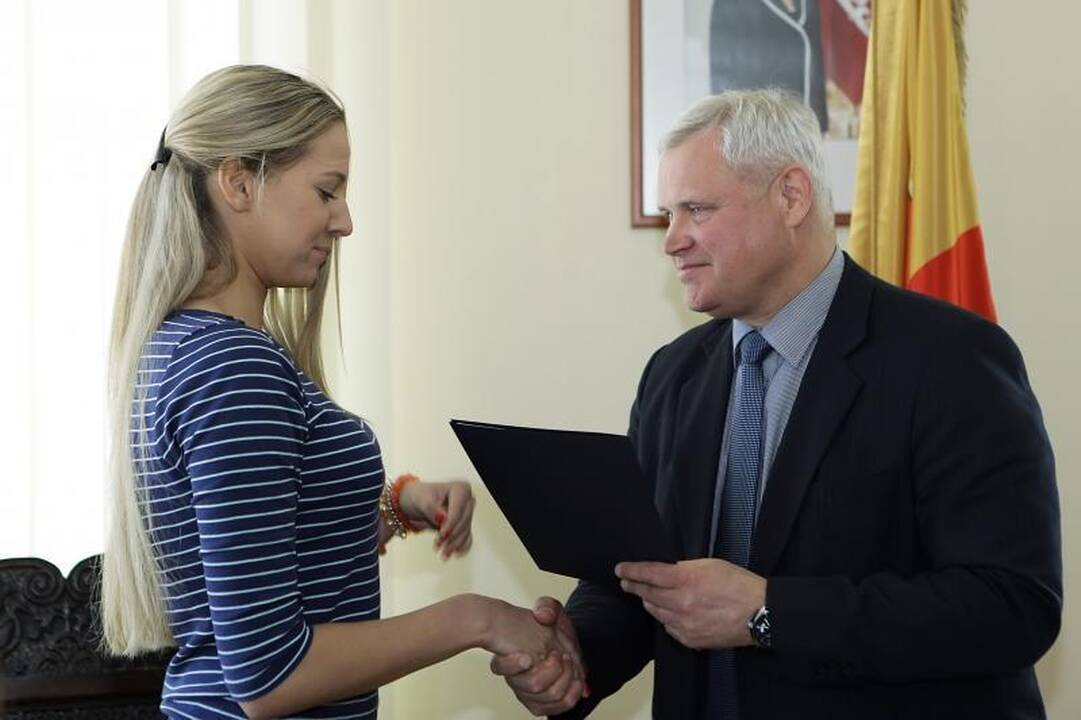 „Fortūnos“ krepšininkėms – miesto vadovų gėlės