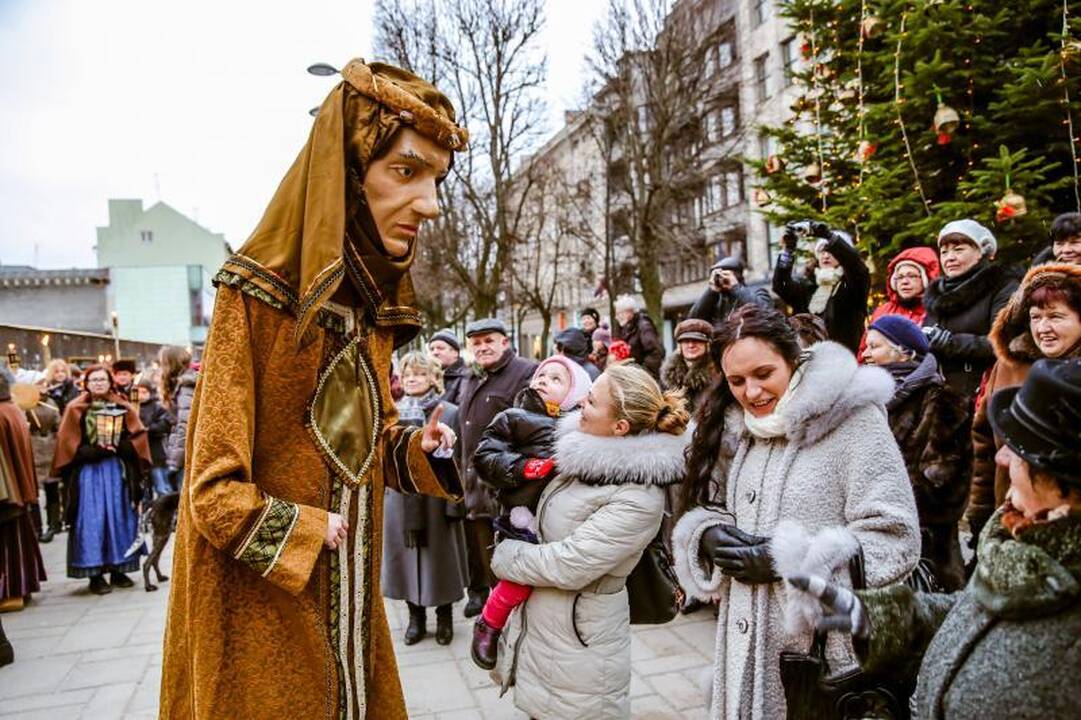 Šventines linksmybes užbaigė Trys Karaliai 