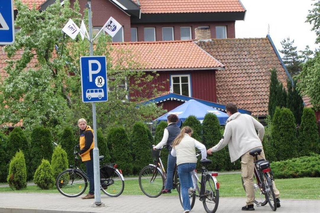 Neringa paskelbė vasaros         pradžią