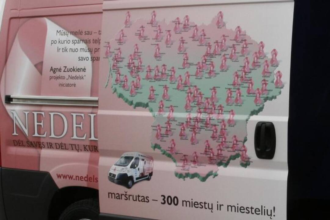 "Nedelsk" autobusiukas atvyksta į Palangą ir Šventąją