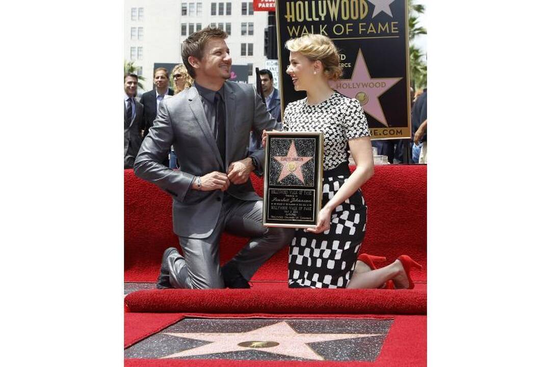 Scarlett Johansson gavo Holivudo šlovės žvaigždę