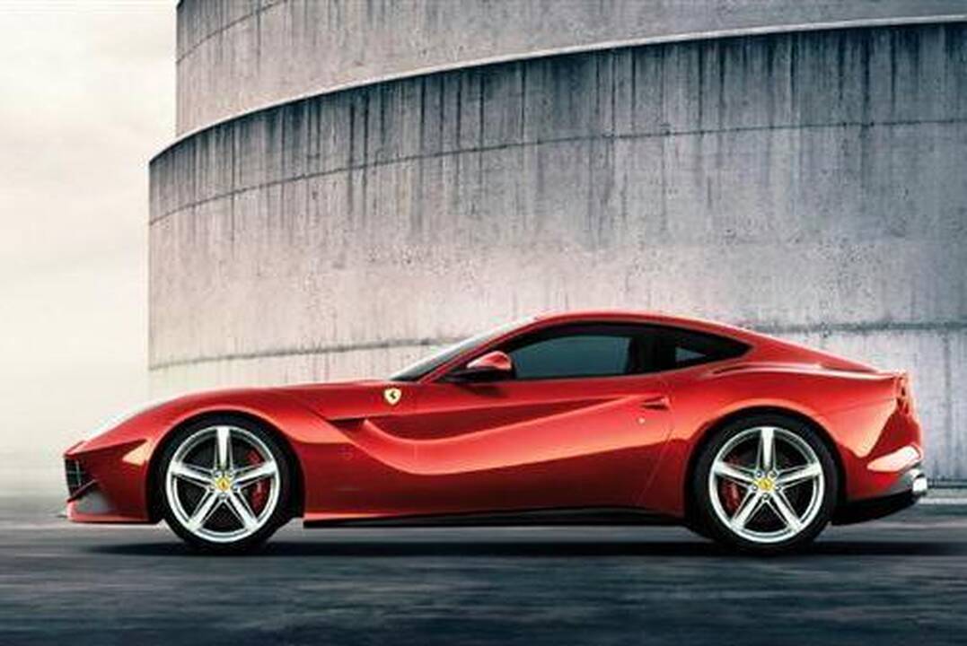 „Ferrari“ pristatė greičiausią automobilį