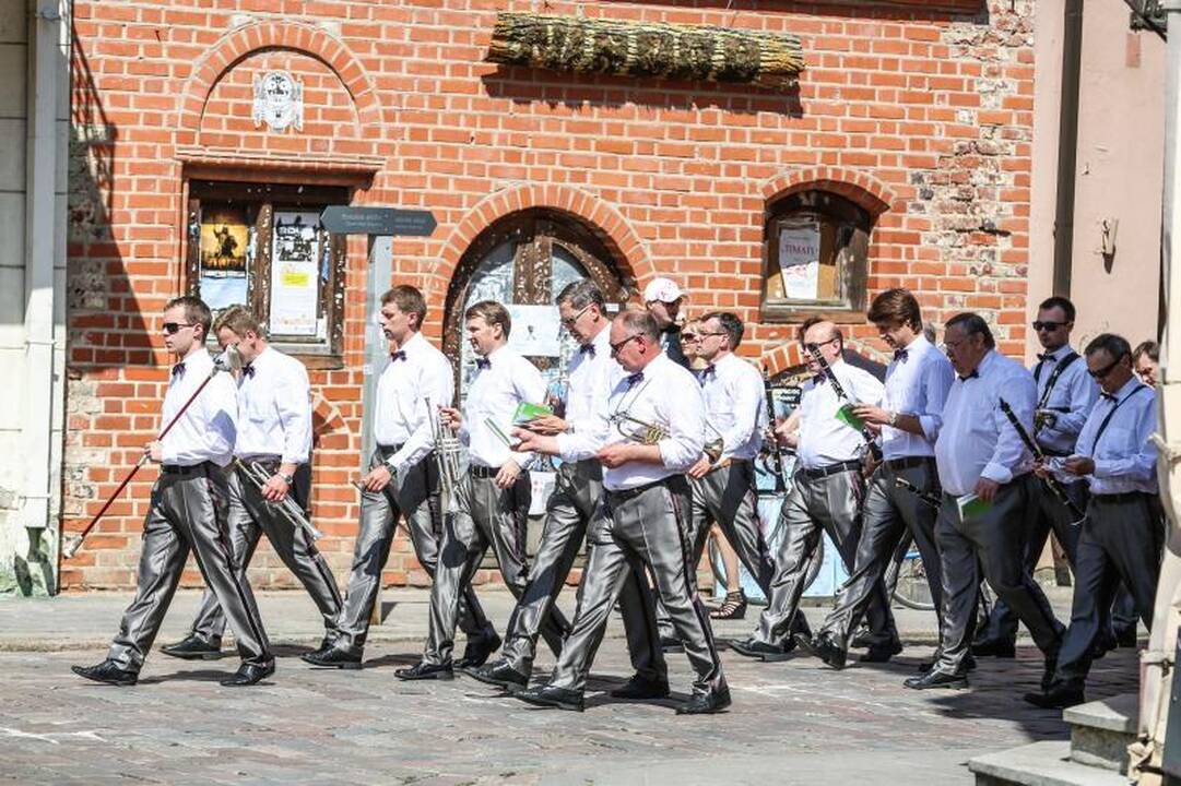 Kauno šventę pradėjo pučiamųjų festivalis