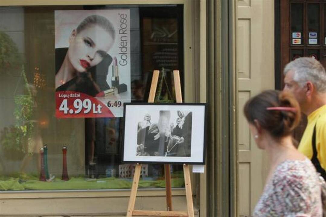 Senamiesčio šventėje – fotoaparatų blyksniai