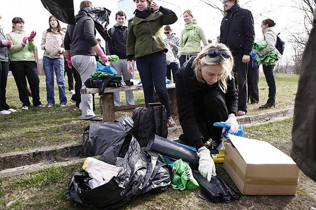 Prezidentė ragina apsivalyti galime kasdien, nelaukti specialių dienų (papildyta)