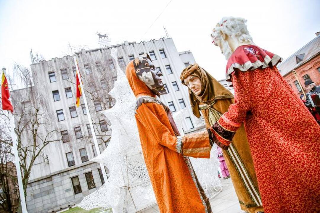 Šventines linksmybes užbaigė Trys Karaliai 