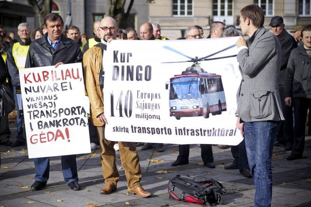 Vairuotojai: negalime vaikų prašyti apsieiti be pietų