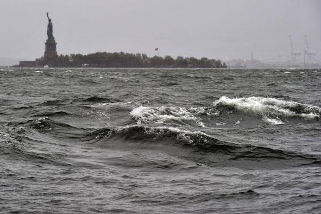 Per uraganą „Sandy“ JAV ir Kanadoje žuvo 16 žmonių (papildyta)