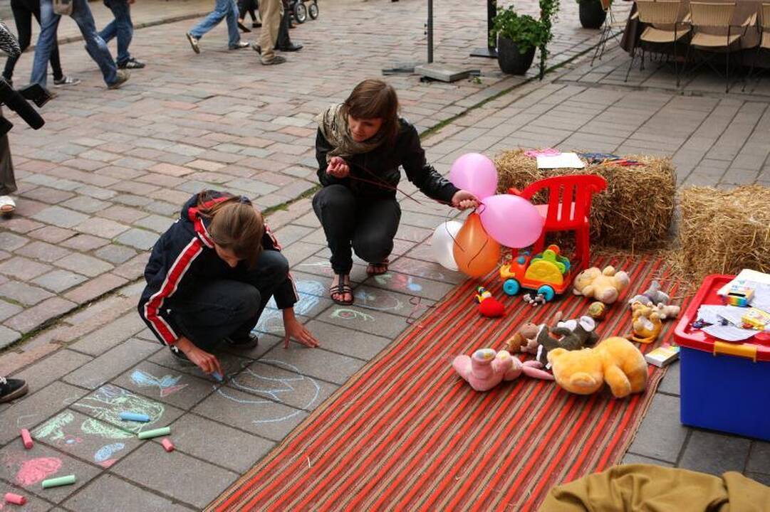 Kauno senamiestis skelbia vasarą