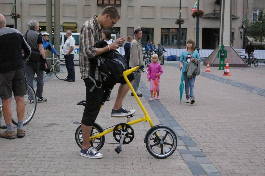 Sostinės gatves užvaldo dviratininkai