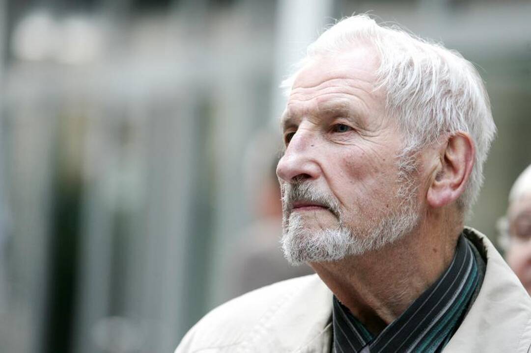 Mirė skulptorius Konstantinas Bogdanas  