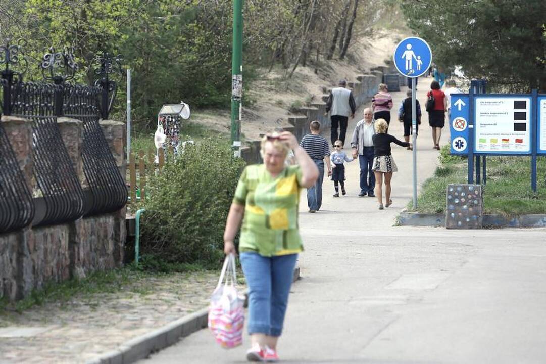 Saulė klaipėdiečius išviliojo į paplūdimius