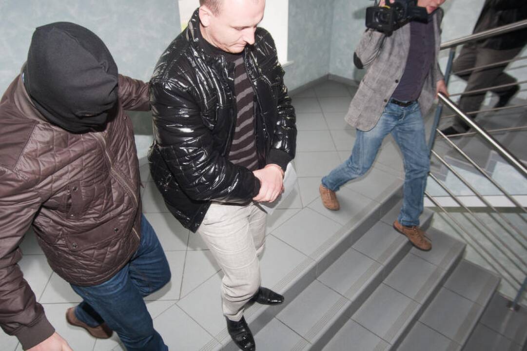 Kratos Gariūnuose: dešimtys sulaikytų, 7 suimti 