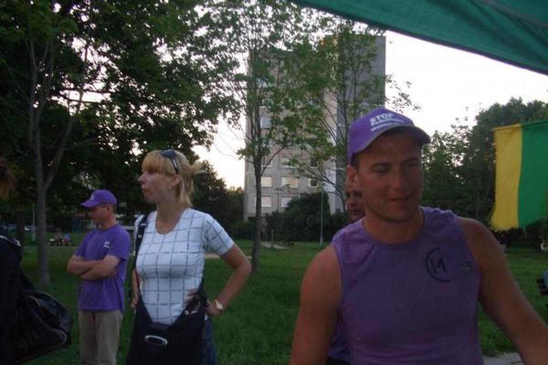 Pareigūnai D.Kedžio šalininkams pasitraukti neliepė 