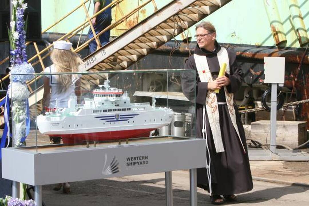 Klaipėdoje pastatytas keltas plaukios Alandų salyne