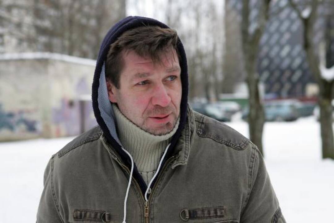 Daugiabučių kiemai vis dar laukia sniego valymo mašinų