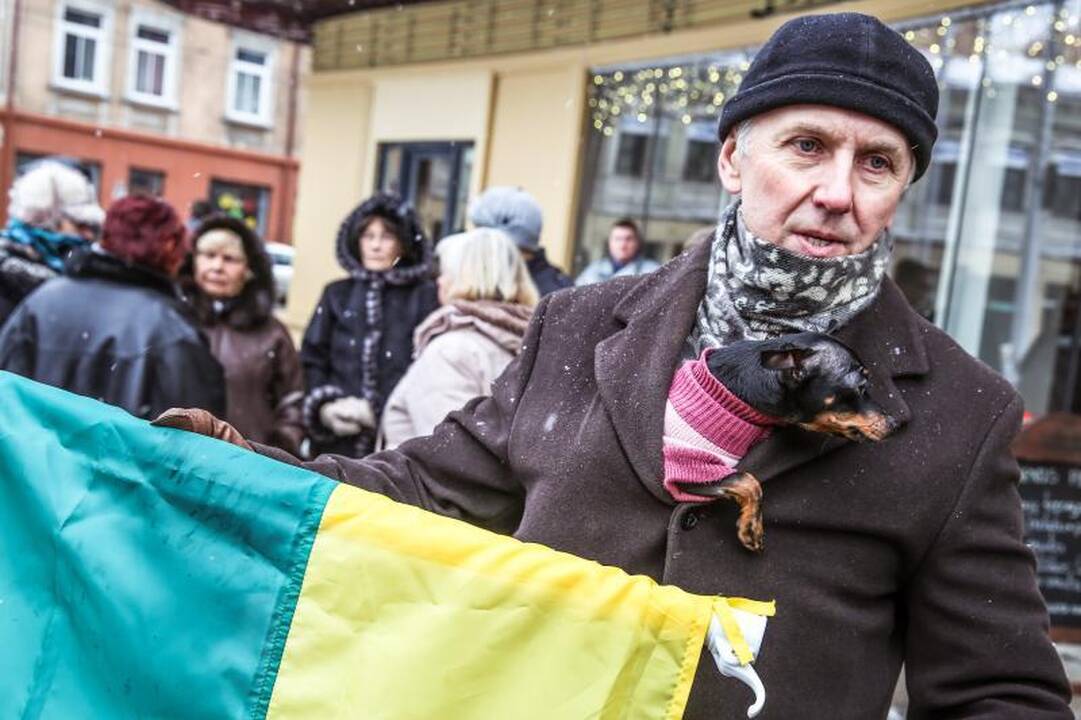 Piketuotojai Kaune piktinosi: „Mūsų vaikai –  ne pedofilų poreikiams!“
