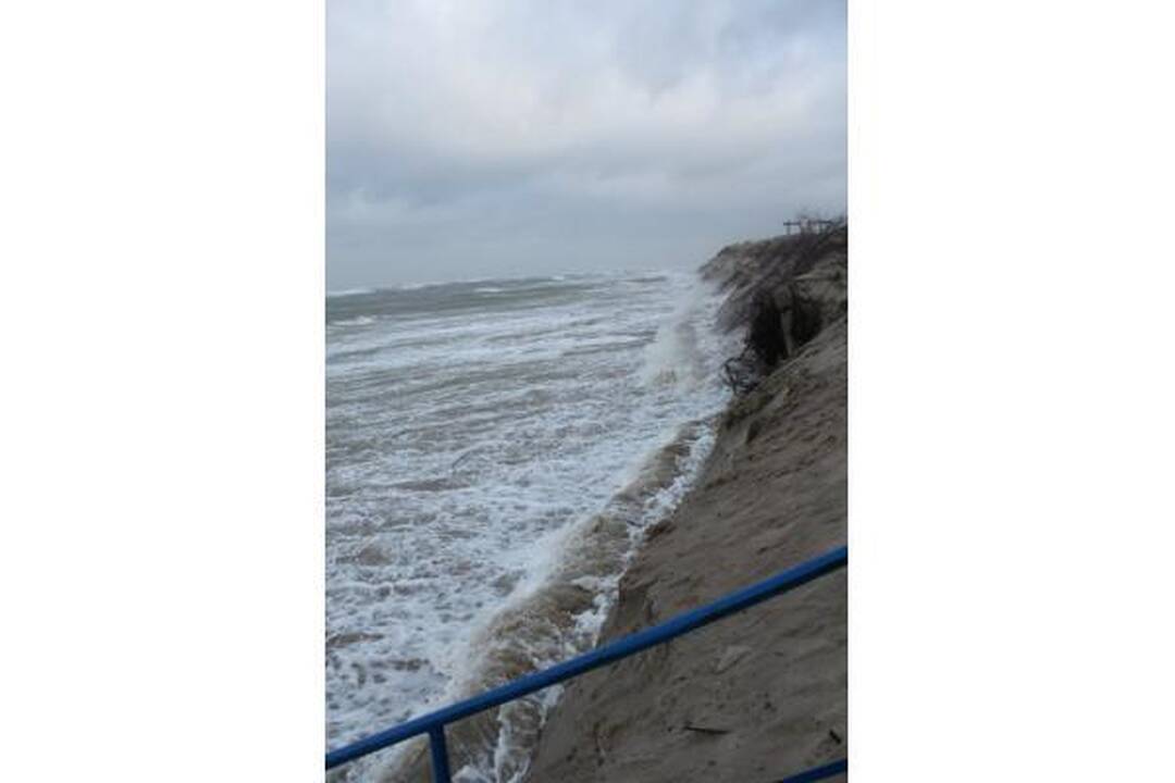 Ledai grasina užkimšti Atmatos žiotis