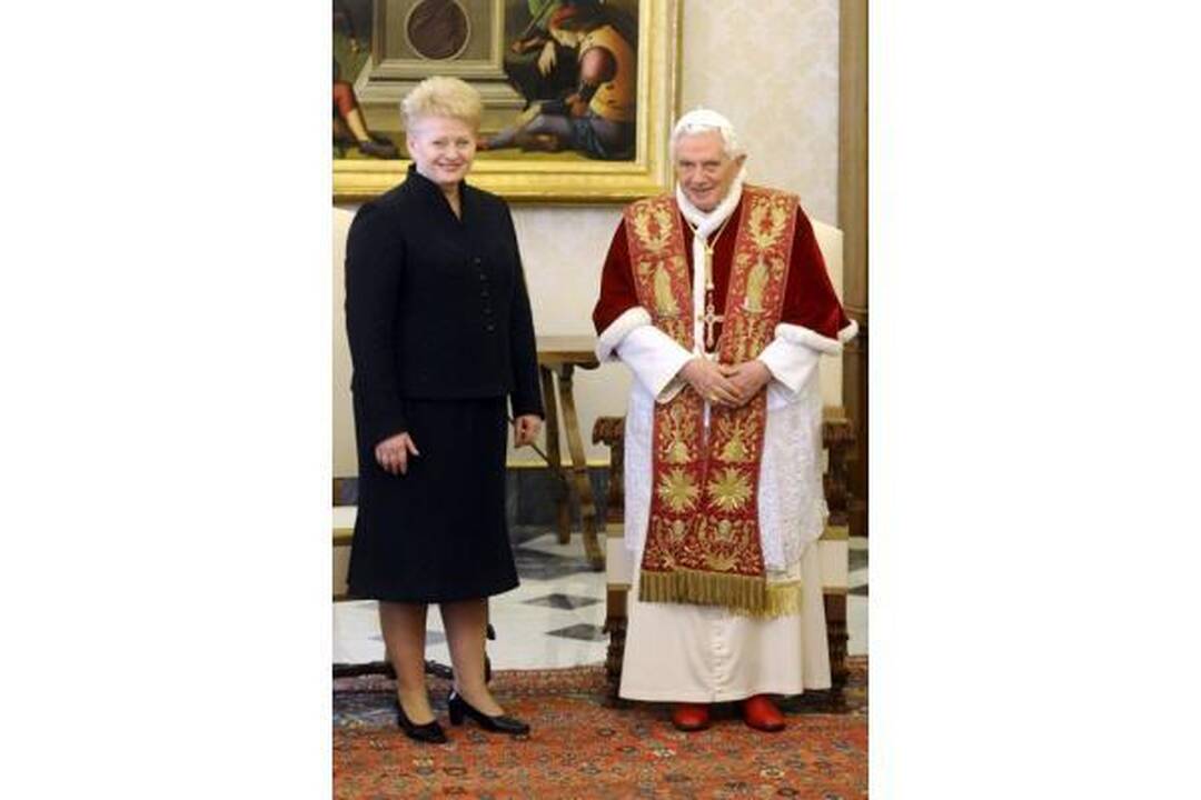 D.Grybauskaitė asmeniškai pakvietė popiežių apsilankyti Lietuvoje (papildyta)