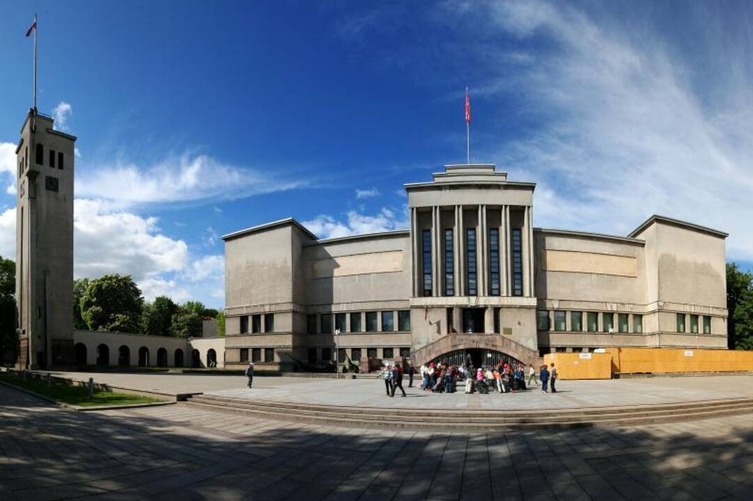 Dėl Karo muziejaus sutarties ministrė kreipėsi į prokurorus