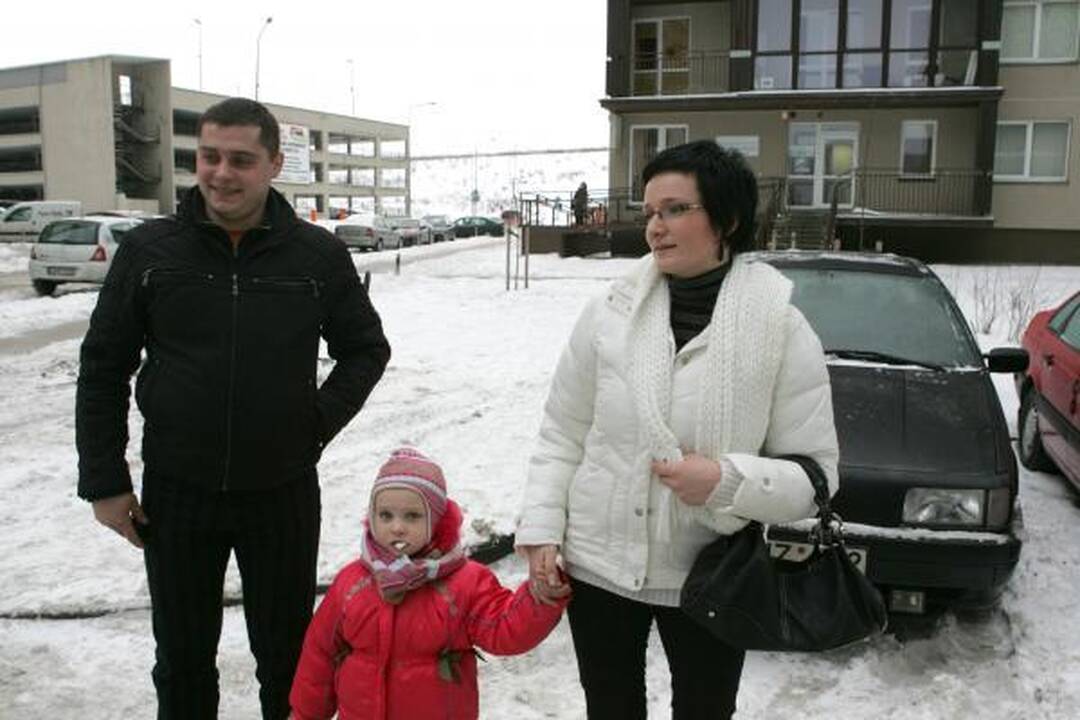 Daugiabučių kiemai vis dar laukia sniego valymo mašinų