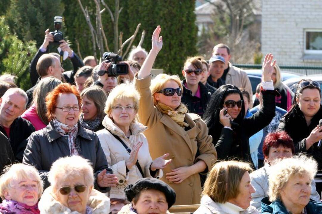 Kultūros ministerija – prieš menininkų pasirodymus Garliavoje