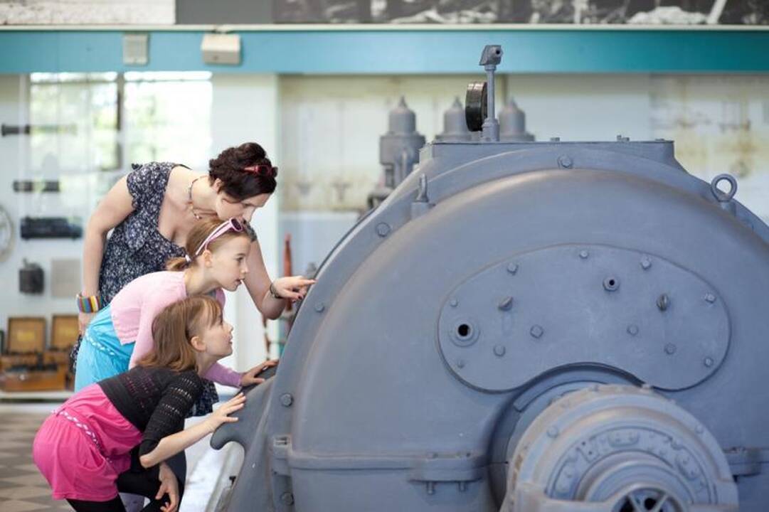 K.Savickytės dvynukės susižavėjo technika