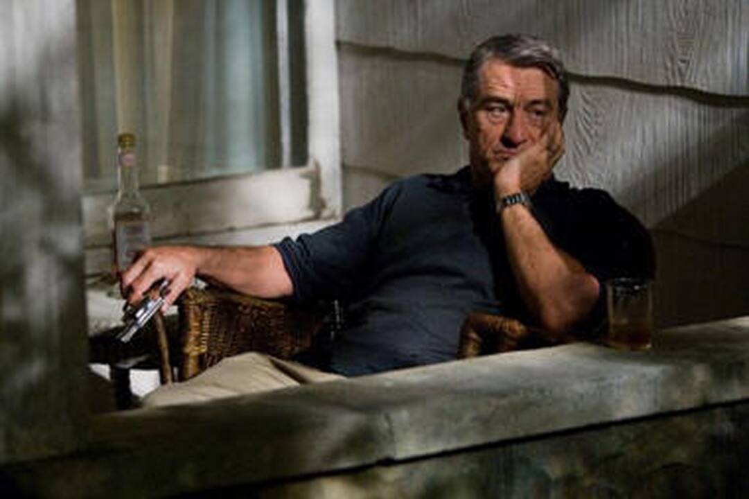 Robertas De Niro papildė ginkluotų įžymybių gretas