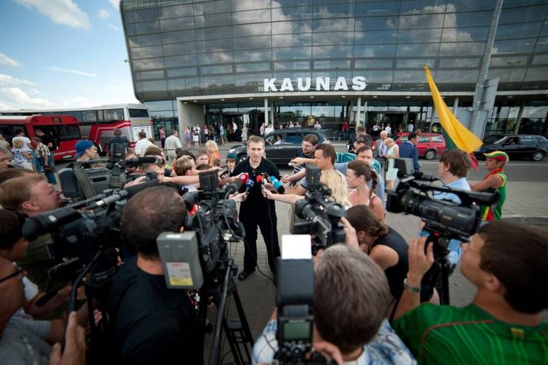 Į Lietuvą sugrįžęs K.Kemzūra: į ligotus kaltinimus nereaguosiu