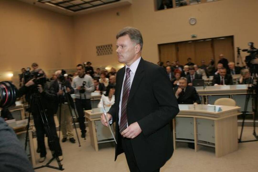 R.Mikaitis: kas paskatino nutraukti koalicijos sutartį?