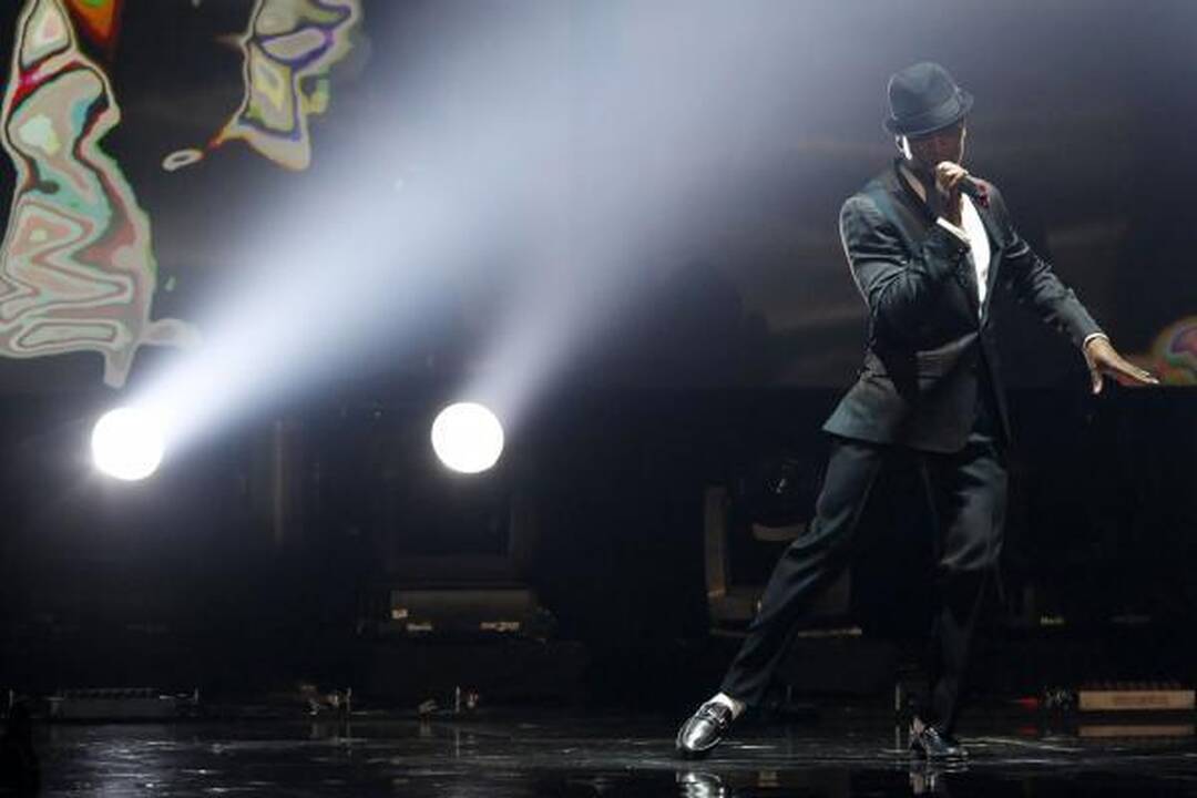 Amerikos muzikinių apdovanojimų ceremonijoje triumfavo J.Bieberis